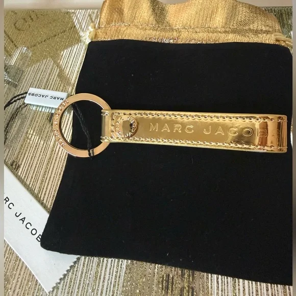 Marc Jacobs Loop Keychain - Metallic Gold NWT
